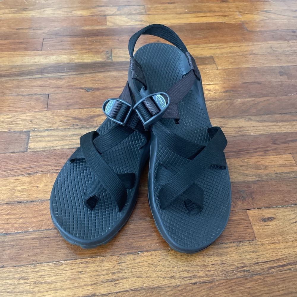 SOLD Black Chaco Z/2 Classic Women's Hiking Sandal Vibram soles